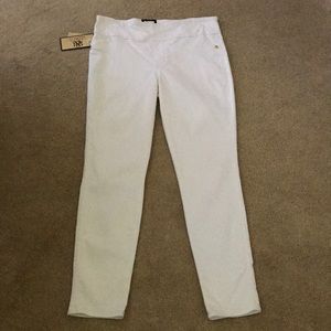 Rock & Republic NWT Jeggings